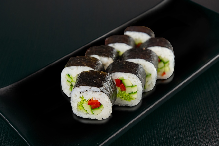 ����� ����